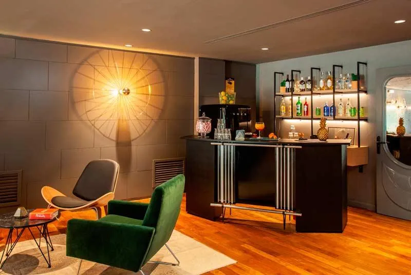 Bar, Chic & Basic Velvet, Barcelona