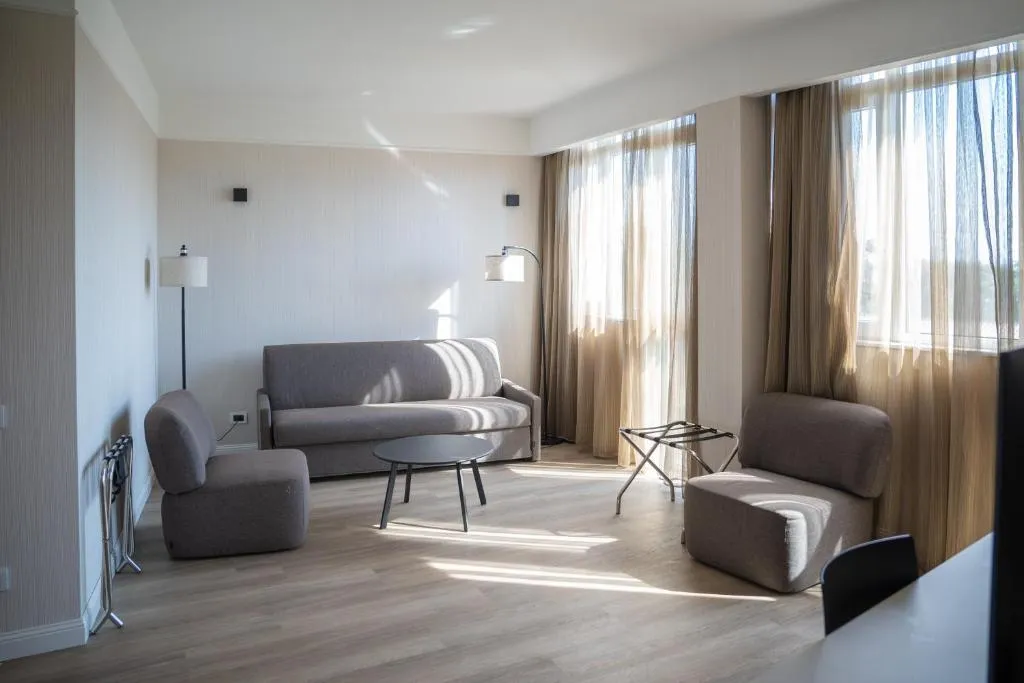 JUNIOR SUITE STANDARD Room, Hotel Capannelle, Rome