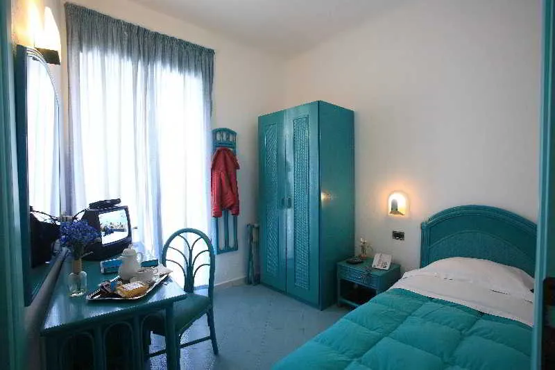 Room, Capizzo, Naples