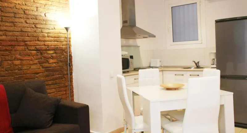 APARTMENT SUPERIOR CAPACITY 2 Room, Travessera Parc Guell Apartamentos, Barcelona