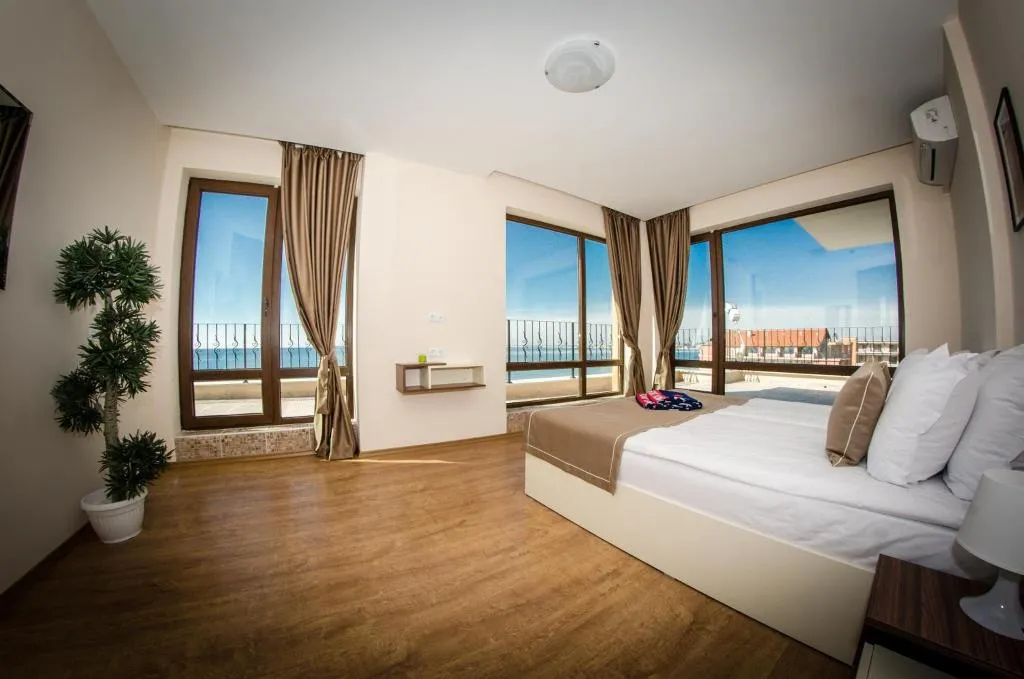 APARTMENT THREE BEDROOMS Room, Premier Fort Beach Hotel, Bourgas