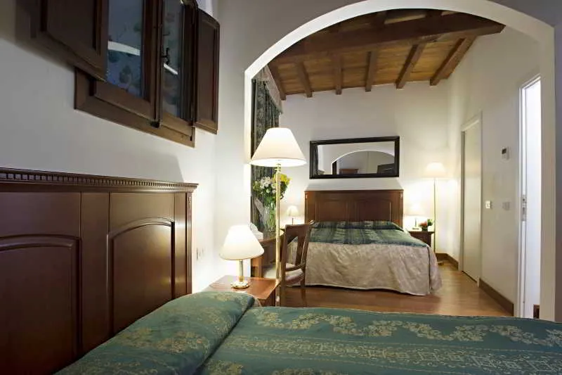 Room, Maison Giulia, Rome