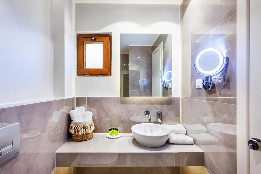 DOUBLE SUPERIOR Room, Hesperides Hotel, Halkidiki