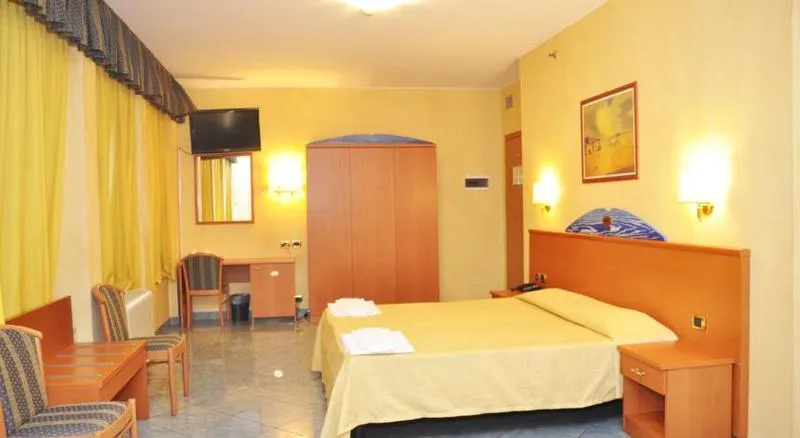 Room, Kebhotel, Milan