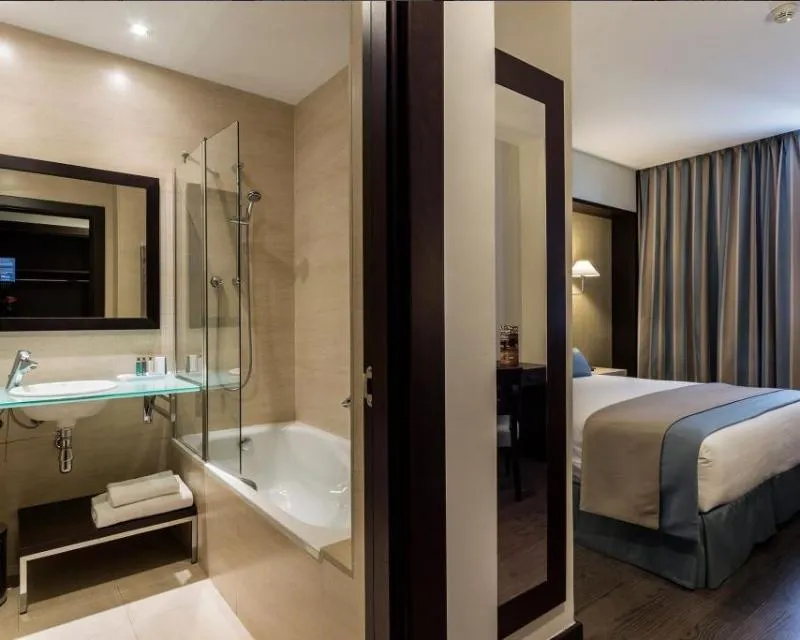 DOUBLE STANDARD Room, LCB Fuenlabrada, Madrid
