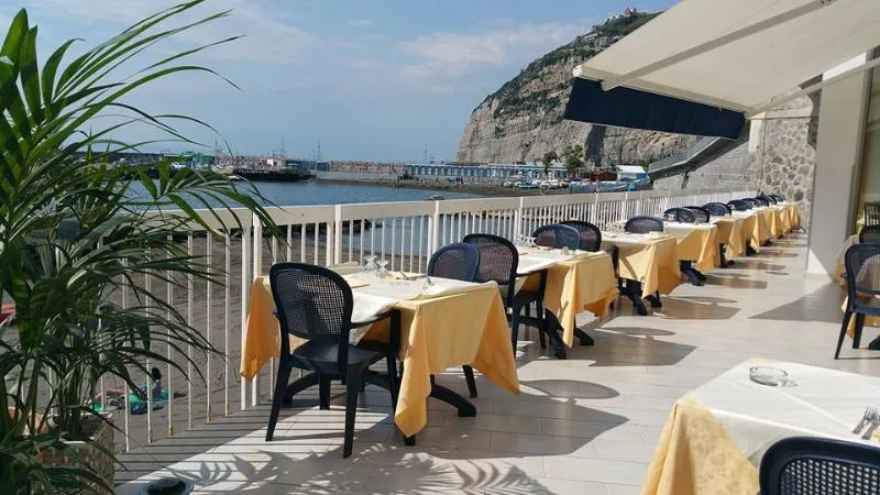 Terrace, Giosue' a Mare, Naples