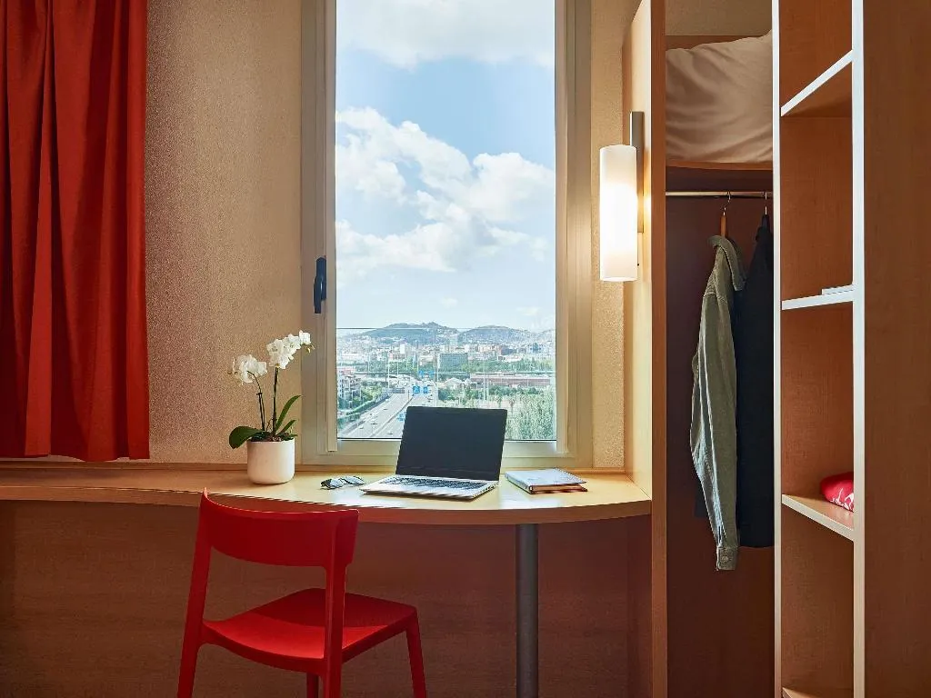 DOUBLE STANDARD Room, ibis Barcelona Santa Coloma, Barcelona
