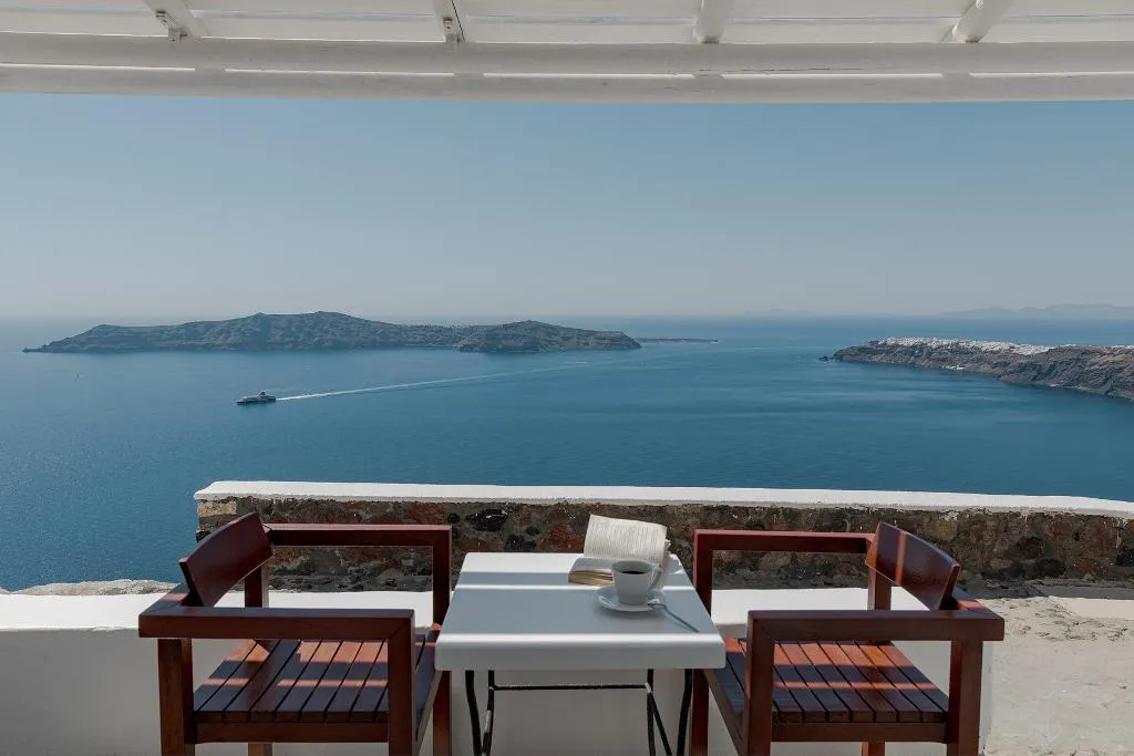 STUDIO DELUXE Room, Afroessa Hotel, Santorini