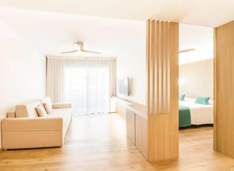 APARTMENT CAPACITY 4 TWO BEDROOMS Room, Parque la Paz, Tenerife