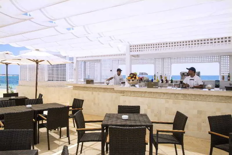 Bar, Radisson Blu Resort & Thalasso Hammamet, Tunisia