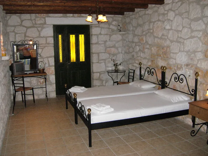 Room, Alomata, Zante