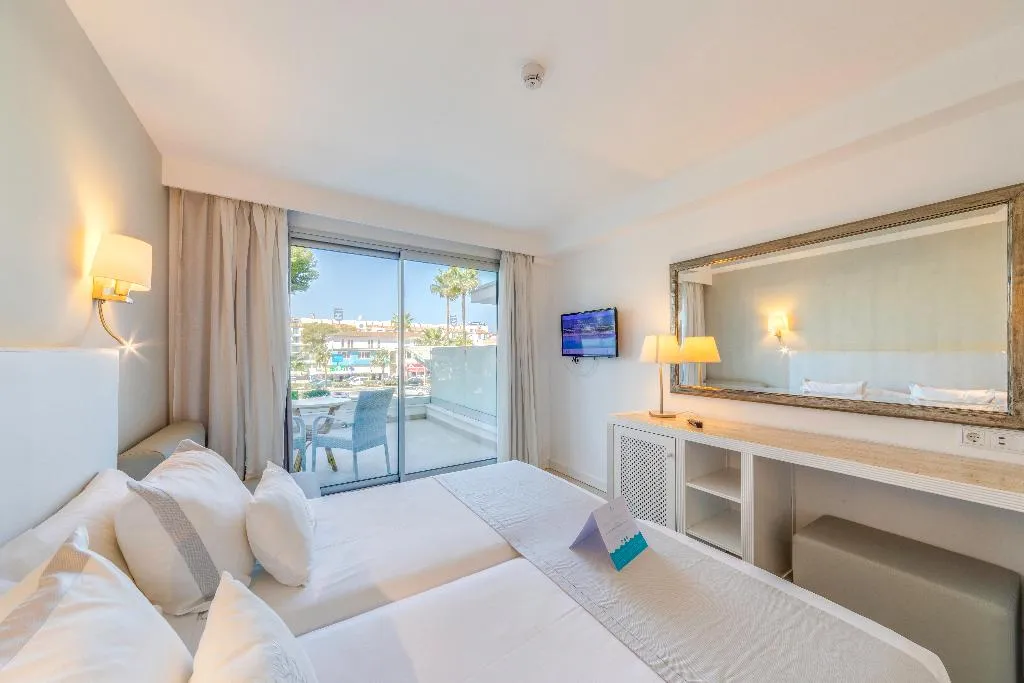 Double or Twin STANDARD Room, Playa Esperanza Resort, Majorca