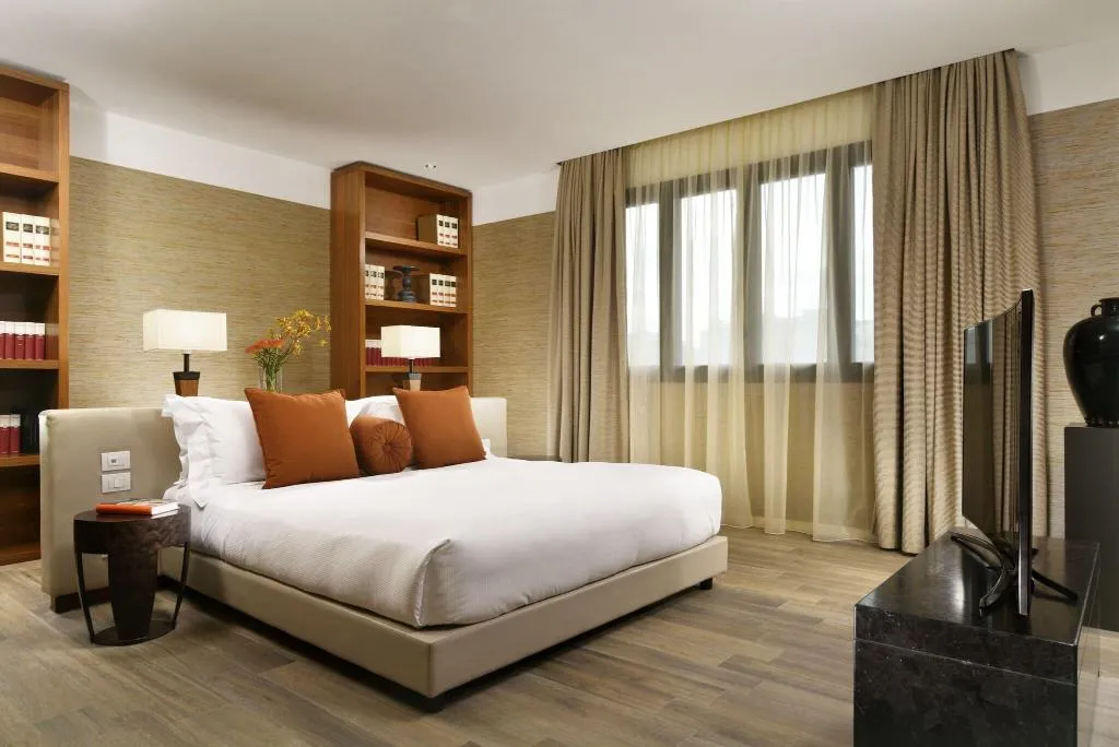 SUITE WITH DOUBLE BED Room, Milan Suite Hotel, Milan