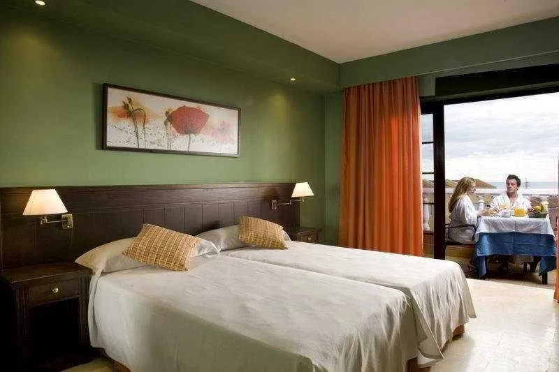 Double or Twin STANDARD Room, Grand Hotel Callao, Tenerife
