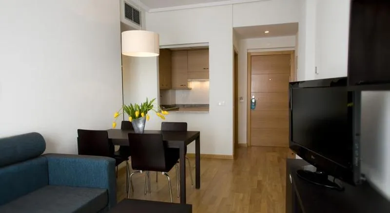 General view, Compostela Suites, Madrid