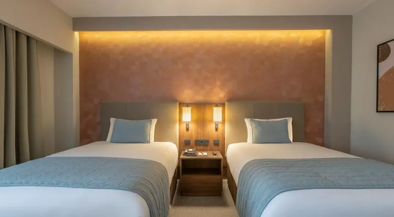 TWIN STANDARD Room, Hotel Riu Plaza The Gresham Dublin, Dublin