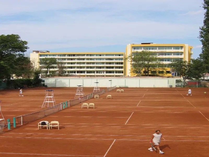 Sports and Entertainment, Grand Hotel Nirvana, Bourgas