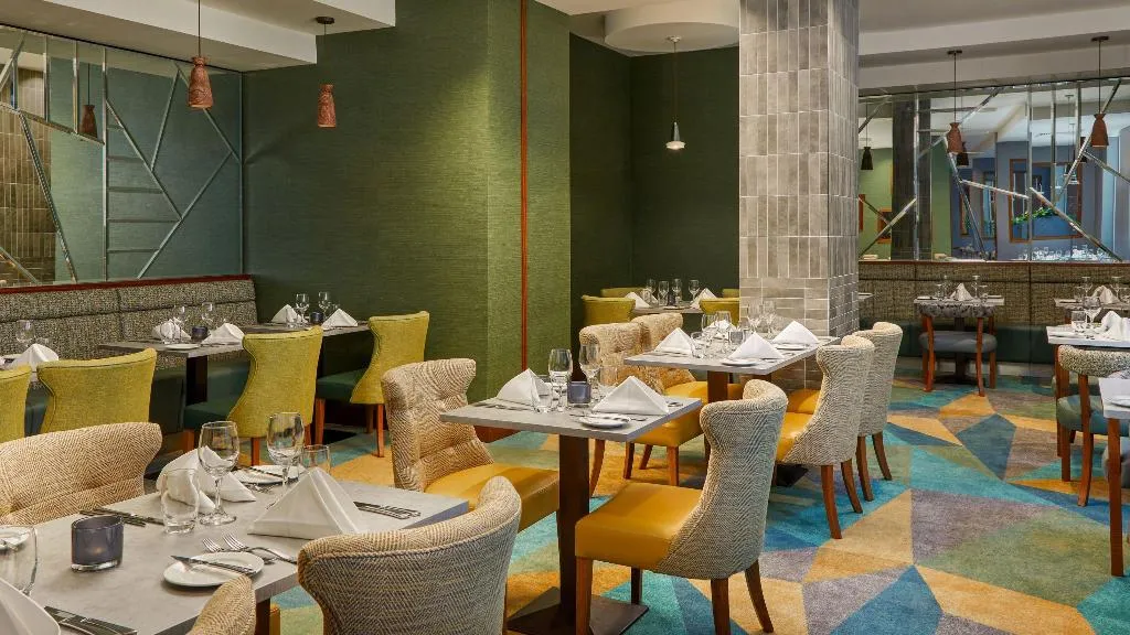 Restaurant, Crowne Plaza Dublin Blanchardstown, Dublin