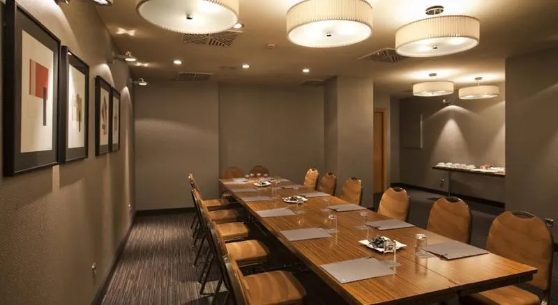 Conferences, AC Madrid Carlton, Madrid