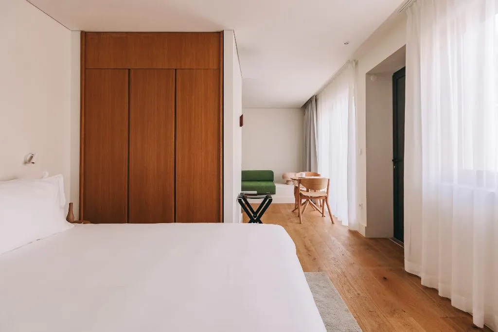 SUITE STANDARD Room, Lenscape Coterie, Porto