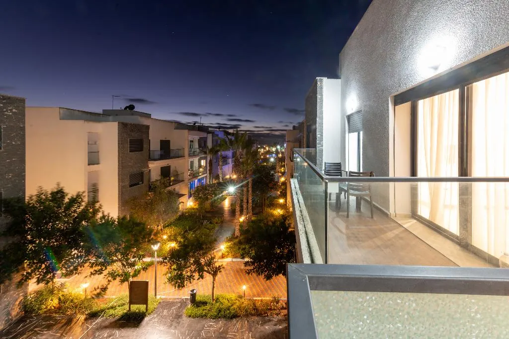 APARTMENT POOL VIEW Room, Garden Bay Appart Hotel, Casablanca