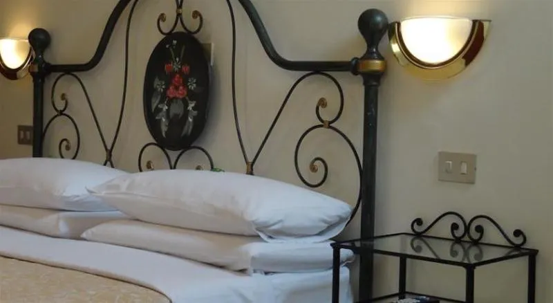 Double or Twin STANDARD Room, Minerva & Nettuno, Venice