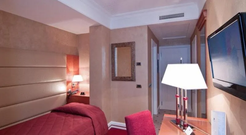 SINGLE STANDARD Room, Hotel Perusia & La Villa, Perugia