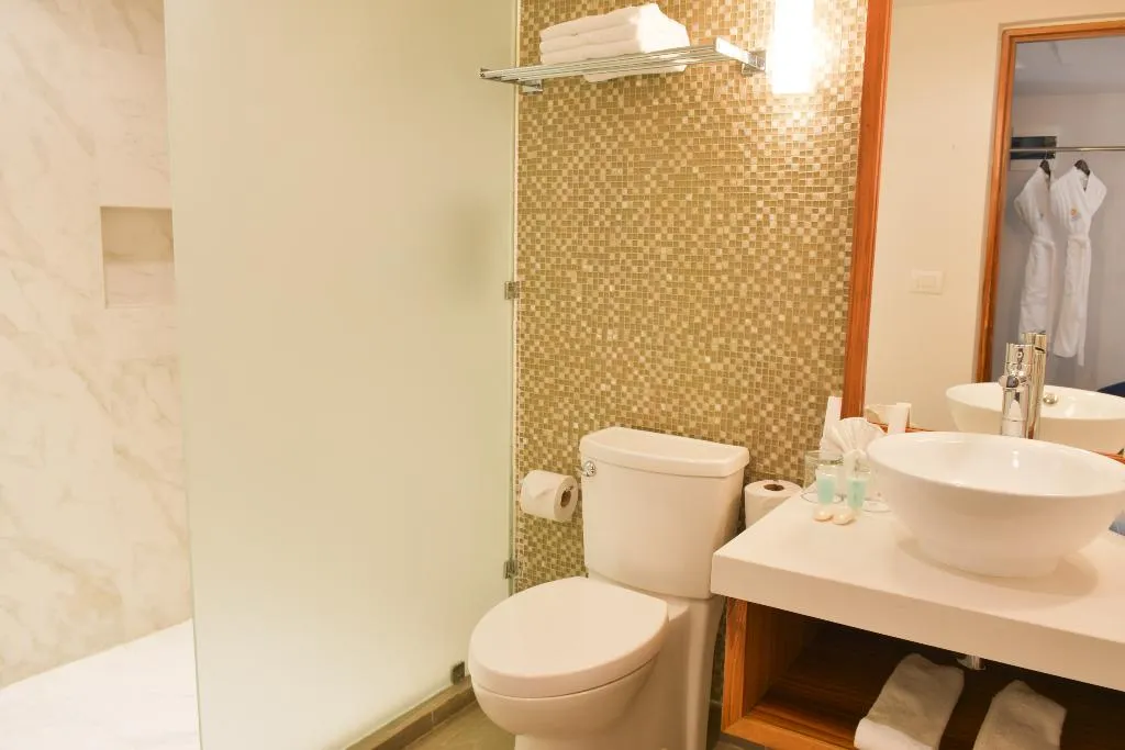 FAMILY ROOM SUPERIOR Room, Sandos Caracol Nature Resort & Water Park All Incl, Playa Del Carmen