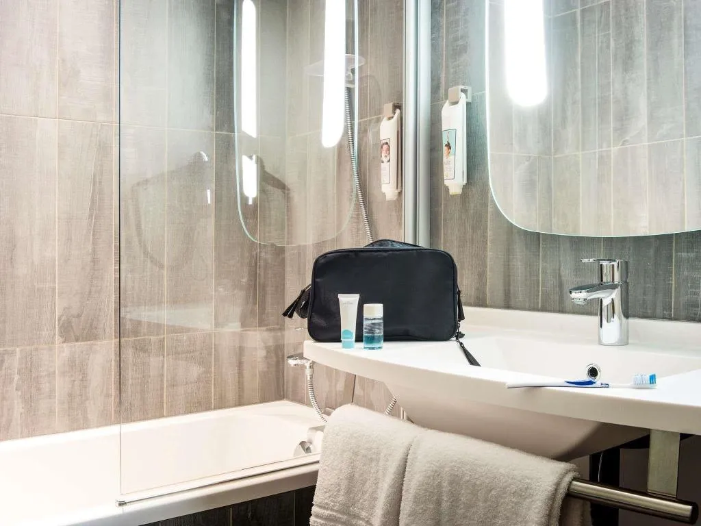 TWIN STANDARD Room, Ibis Lisboa Jose Malhoa, Lisbon