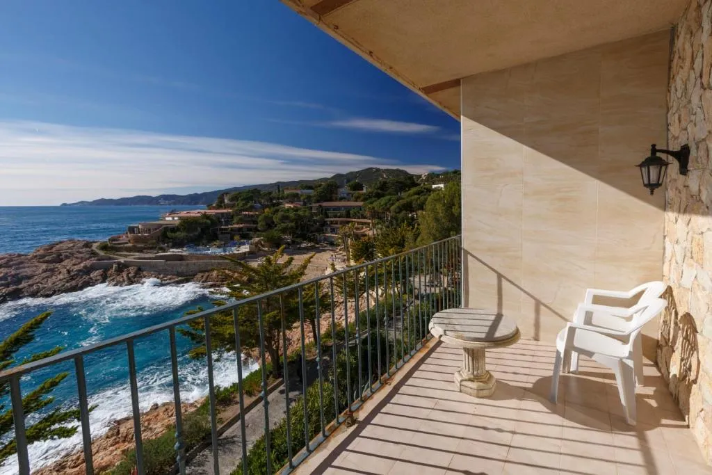 Double or Twin SUPERIOR Room, Eden Roc Mediterranean Hotel & Spa, Costa Brava