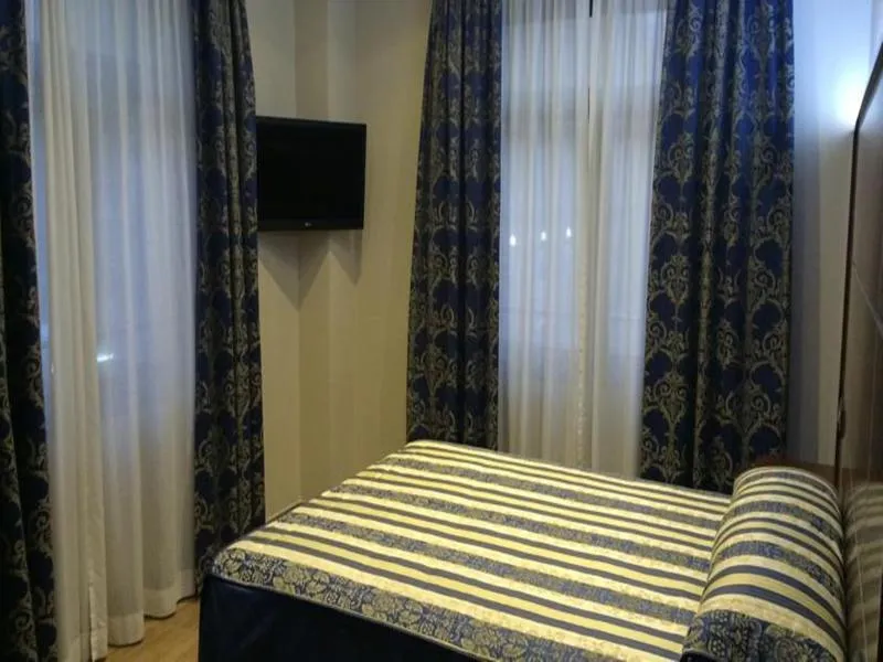 Room, Castilla Guerrero, Costa Del Sol