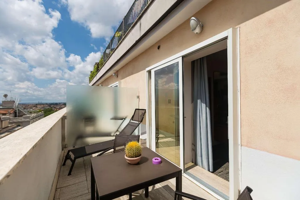 DOUBLE SUPERIOR KING BED Room, Best Western Plus Hotel Universo, Rome