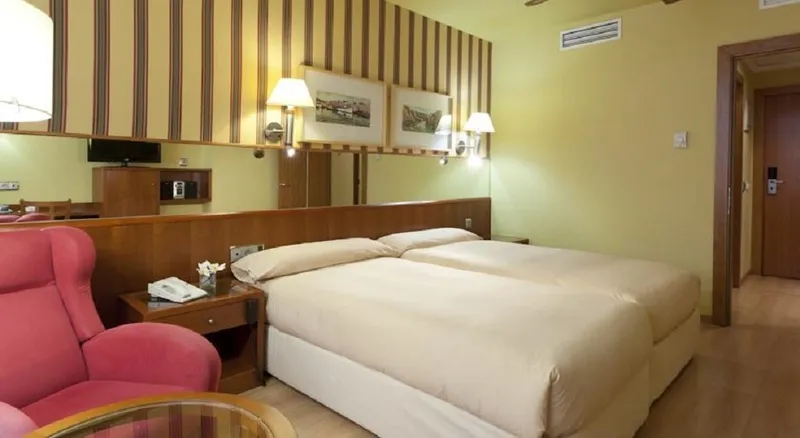 DOUBLE STANDARD Room, Ilunion Les Corts Spa, Barcelona