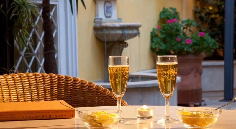 Bar, Windrose, Rome