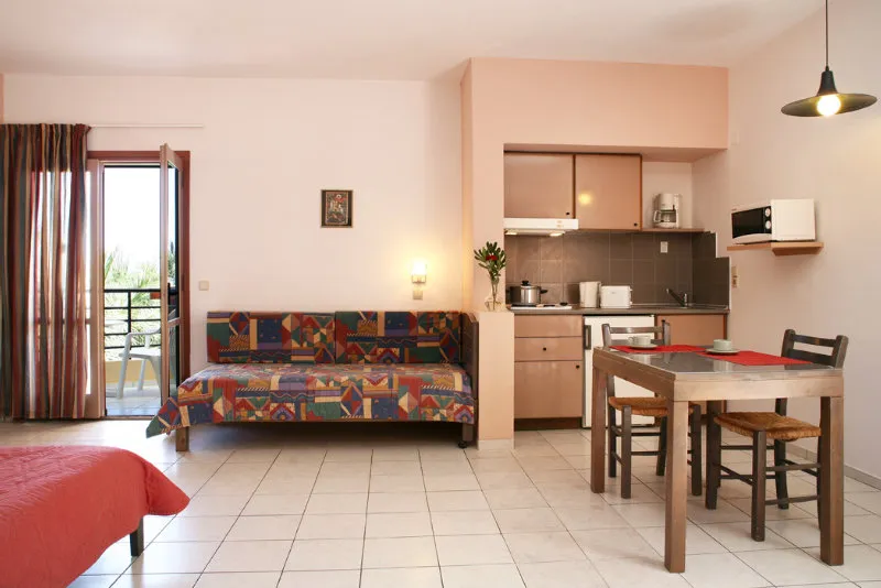 Room, Latania Studios & Apartments, Crete