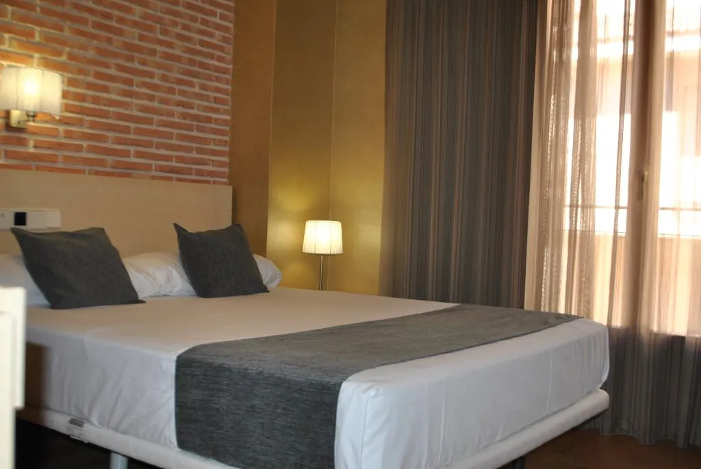 DOUBLE ECONOMY Room, Alda nueva Castilla, Madrid