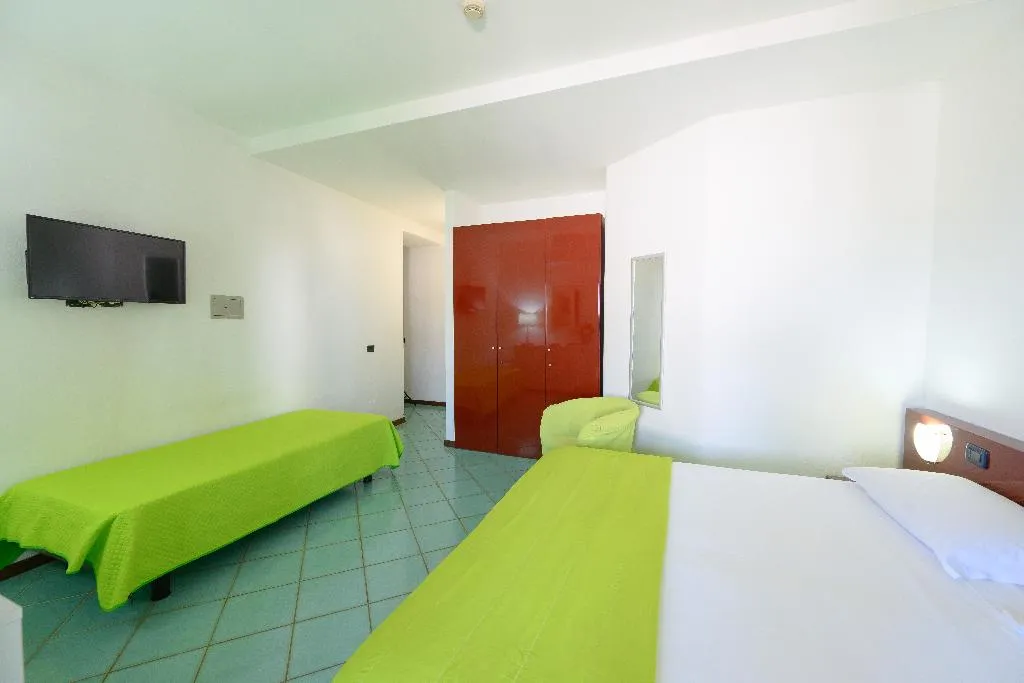 TRIPLE SUPERIOR Room, Hotel Annabelle, Naples