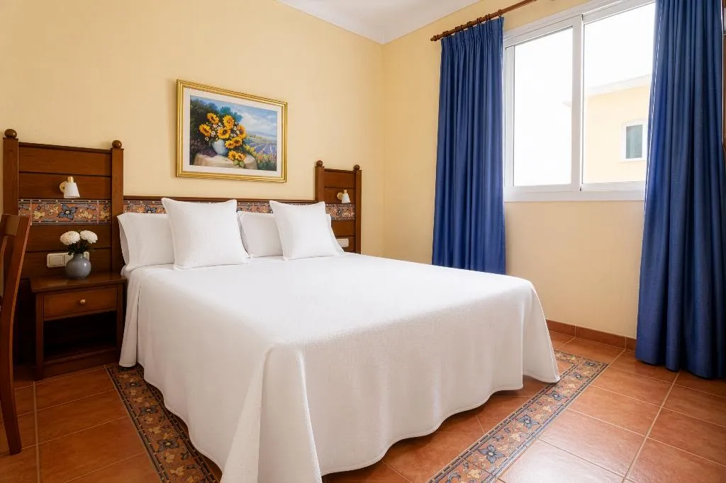Double or Twin BASIC Room, Hotel Roses Platja, Costa Brava