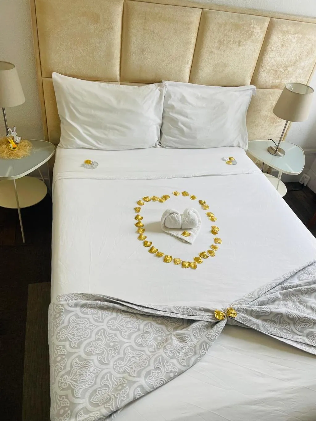DOUBLE SUPERIOR WITH BALCONY Room, WW Hostel & Suites, Porto