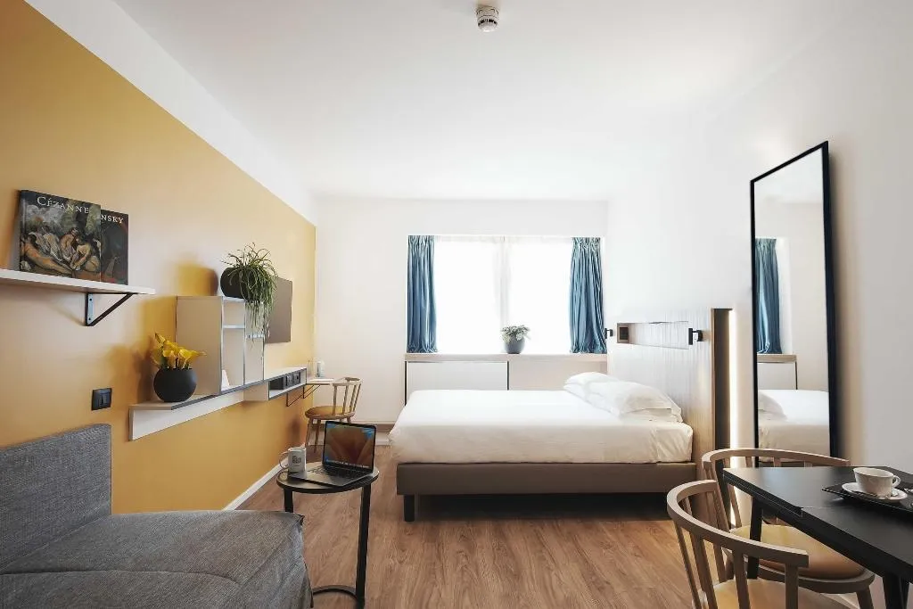 DOUBLE SINGLE USE CAPACITY 3 Room, Aparthotel Colombo, Rome