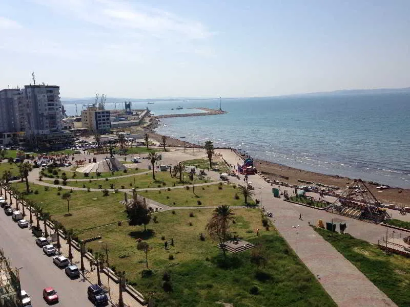 Terrace, Arvi, Durres