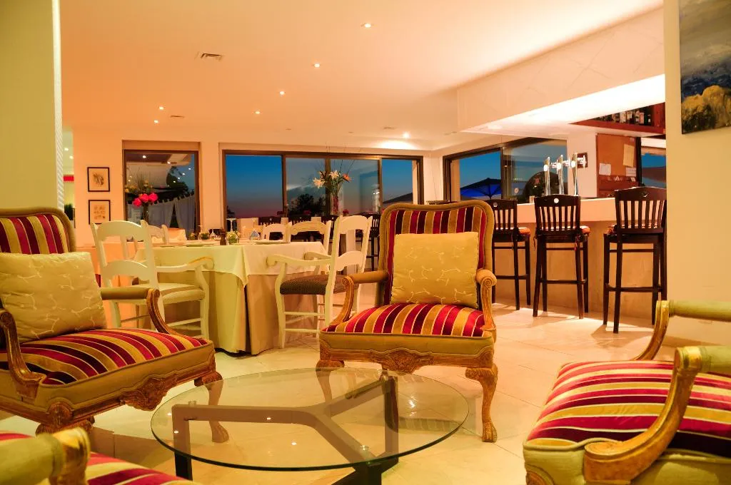 Bar, Golf Santa Ponsa, Majorca