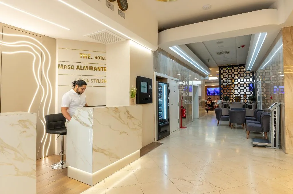 Lobby, Masa Hotel Almirante, Lisbon