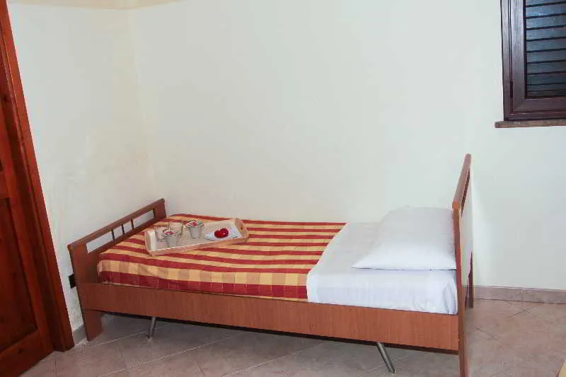 Room, Hotel Grotticelli, Palermo
