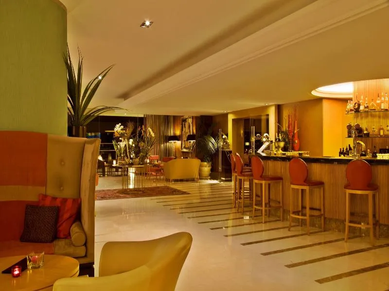 Bar, Hotel Cascais Miragem Health & Spa, Lisbon