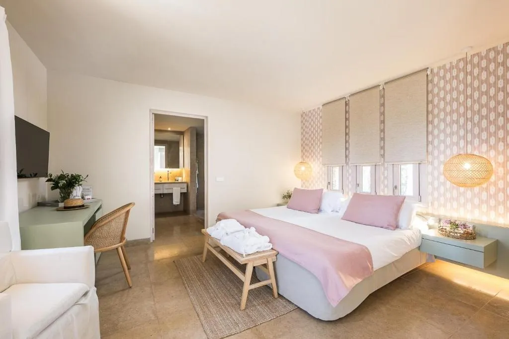 TWIN DELUXE WITH TERRACE Room, Sa Franquesa Nova, Majorca
