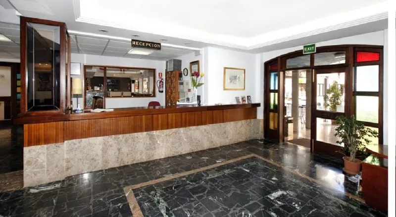 Lobby, Sur, Majorca