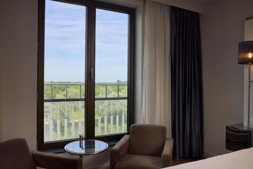 DOUBLE WITH VIEWS Room, WestCord Fashion Hotel Amsterdam, Amsterdam