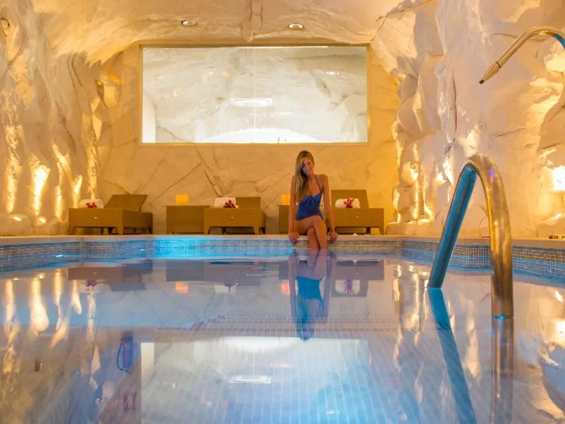 Sports and Entertainment, La Fonda, Costa Del Sol