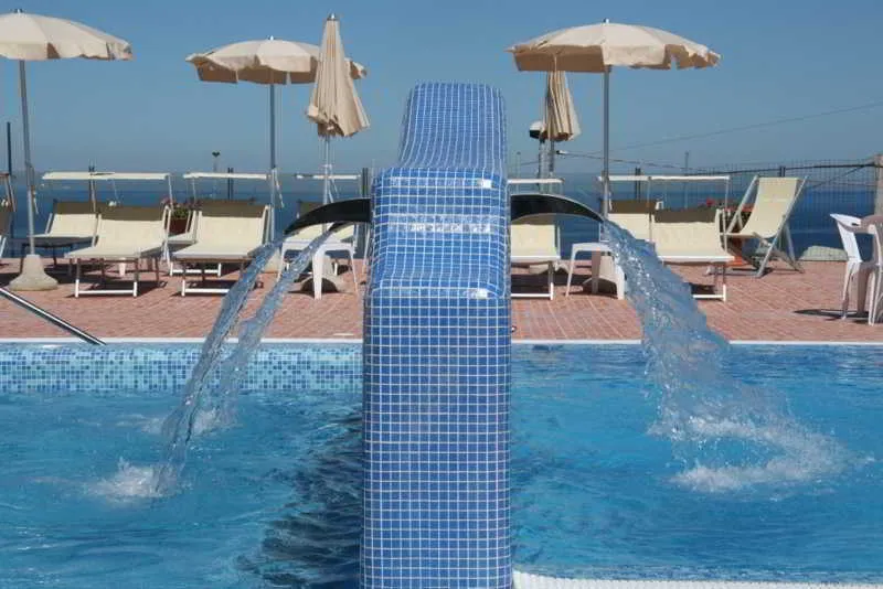 Pool, Albatros, Naples